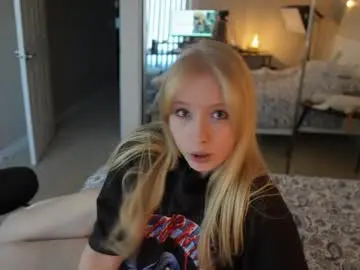Chaturbate Live Sex of bestblondiiecb