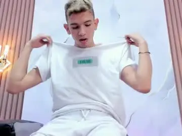 Chaturbate Adult Video Chat of ethanhot_os