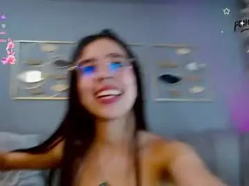 Chaturbate Live Sex Cam of lara_jeean