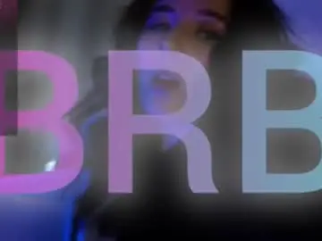 Chaturbate Live Sex Cam of robin_yours