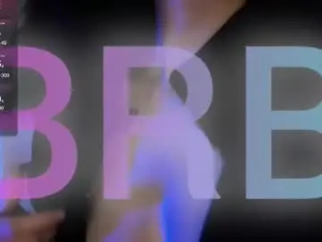 Chaturbate Live Sex Cam of robin_yours