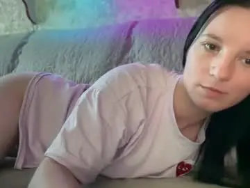 Chaturbate Adult Video Chat of sweetshy99