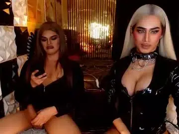 Chaturbate Live Sex of amazingtrans18