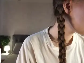 Chaturbate Live Sex Cam of auroralowen