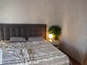 Chaturbate Live Sex Cam of auroralowen