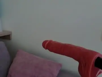 Chaturbate Sex Cam of mia_adams66