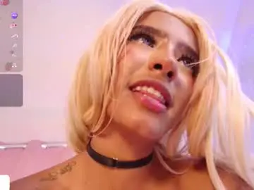 Chaturbate Nude Webcam of emilyy_queen