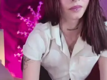 Chaturbate Live Sex Cam of katellyrose