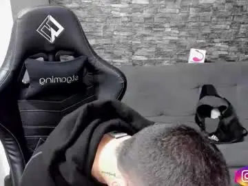 Chaturbate Live Porn of mathew_wolf4