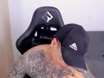 Chaturbate Live Porn of mathew_wolf4