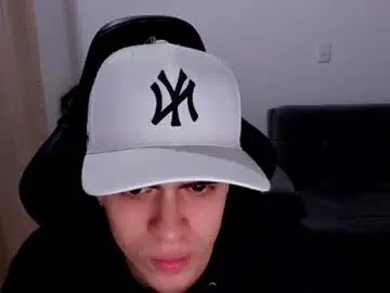 Chaturbate Watch Live Sex Cams of mathew_wolf4