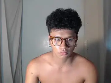 Chaturbate Free Live Porn of naughtyhot_star19
