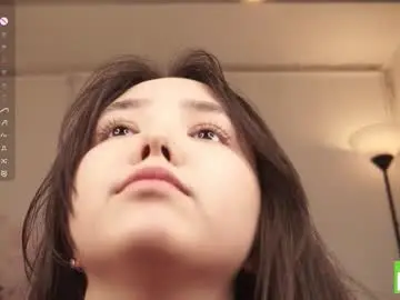 Chaturbate Live Sex Cam of zara_shine