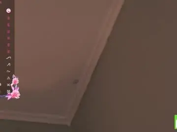 Chaturbate Watch Live Sex Cams of zara_shine