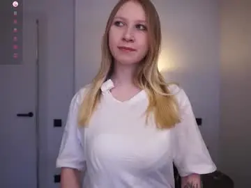 Chaturbate Watch Live Sex Cams of zara_shine