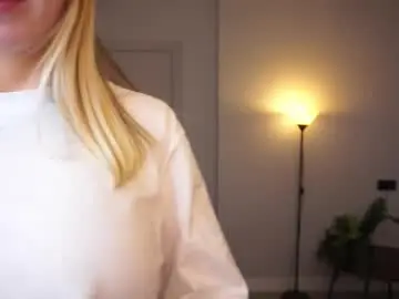 Chaturbate Adult Video Chat of zara_shine