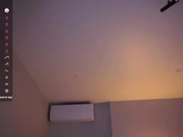 Chaturbate Best live sex cam show of zara_shine