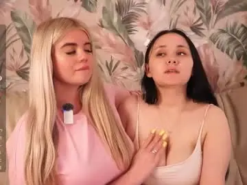 Chaturbate Sex Cam of zara_shine