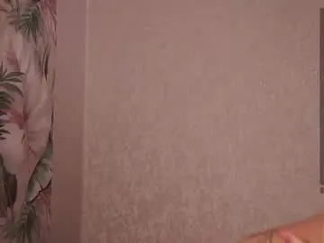 Chaturbate Live Sex Cam of zara_shine