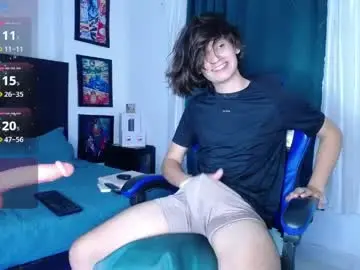 Chaturbate Live Porn of andyboy_19