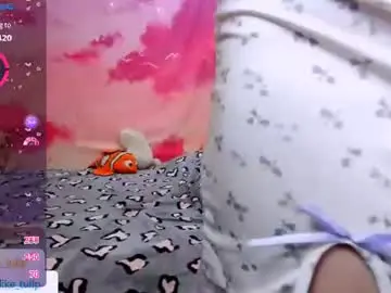 Chaturbate Free Porn Cam of charming_berry_