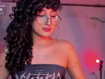 Chaturbate Adult Video Chat of heka_prudence