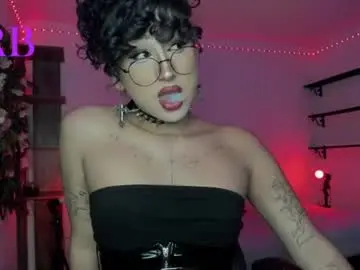 Chaturbate Live Sex Cam of heka_prudence