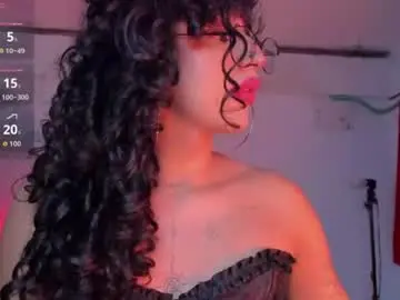 Chaturbate Live Sex Cam of heka_prudence
