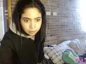 Chaturbate Watch Live Sex Cams of helenacyruss666