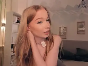 Chaturbate Free Porn Cam of shiningdawn