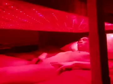 Chaturbate Live Sex Cam of hottiewithabody101