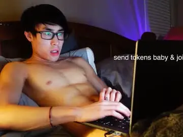 Chaturbate Live Sex Cam of hottiewithabody101