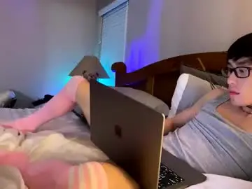 Chaturbate Adult Video Chat of hottiewithabody101