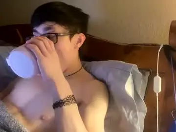 Chaturbate Watch Live Sex Cams of hottiewithabody101