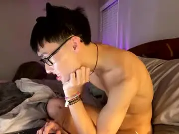 Chaturbate Watch Live Sex Cams of hottiewithabody101