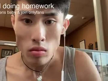 Chaturbate Live Sex Cam of hottiewithabody101