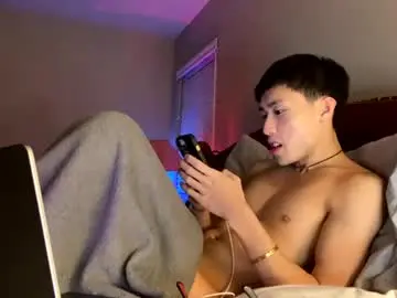 Chaturbate Live Sex Cam of hottiewithabody101