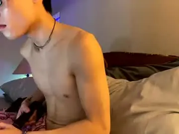 Chaturbate Live Sex Cam of hottiewithabody101