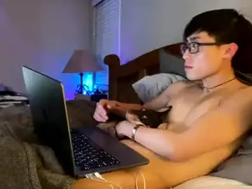 Chaturbate Nude Webcam of hottiewithabody101