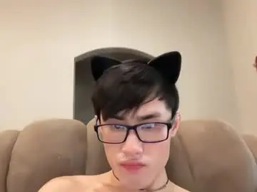 Chaturbate Live Sex Cam of hottiewithabody101