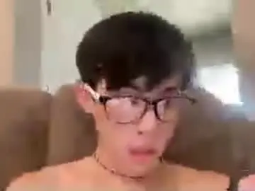 Chaturbate Live Sex Cam of hottiewithabody101