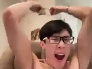 Chaturbate Live Sex Cam of hottiewithabody101