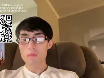 Chaturbate Live Sex Cam of hottiewithabody101