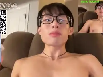 Chaturbate Watch Live Sex Cams of hottiewithabody101