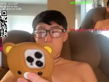 Chaturbate Live Sex Cam of hottiewithabody101