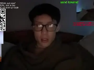 Chaturbate Live Sex Cam of hottiewithabody101