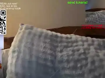 Chaturbate Live Sex Cam of hottiewithabody101