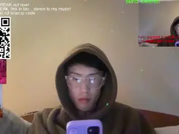 Chaturbate Live Sex of hottiewithabody101