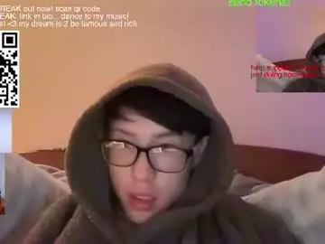 Chaturbate Nude Webcam of hottiewithabody101
