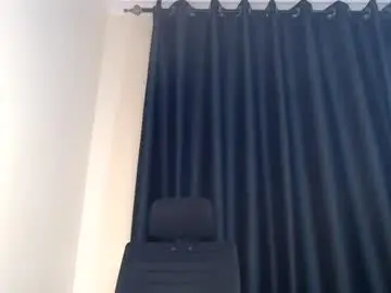 Chaturbate Live Porn of petite_freakette